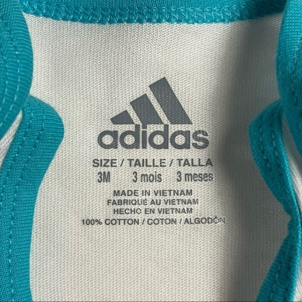 𝅺✅2x Host Pick✅ Adidas Set of 2 Onesies, 3M - Picture 4 of 12